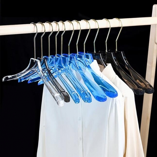 Clothes hanger